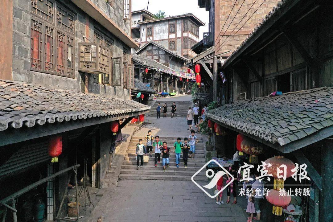 军队文职遭遇“滑铁卢”，待遇诱人还招不满，原因是什么呢？游戏画面